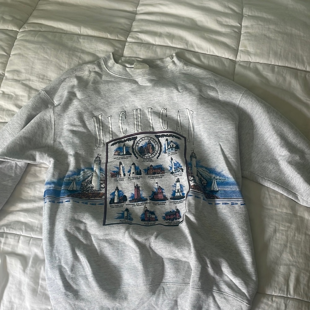 Michigan lighthouse sweatshirt crew neck